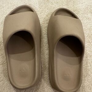 Yeezy Tan Slide Sandals